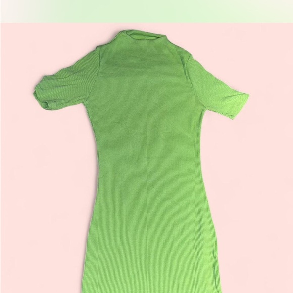 Green Ribbed Dress - Picture 4 of 4